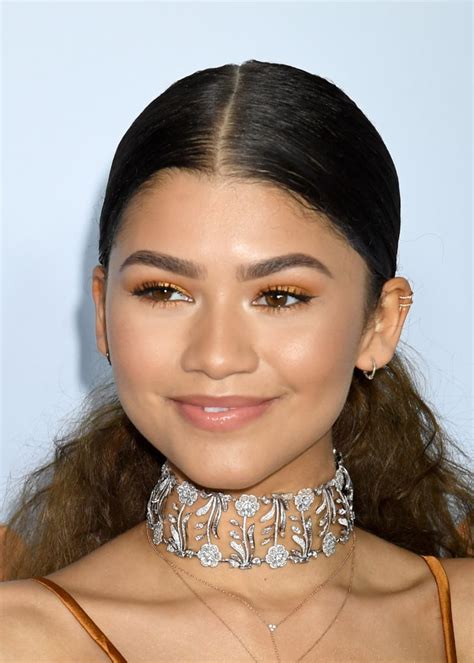 what color are zendaya's eyes.